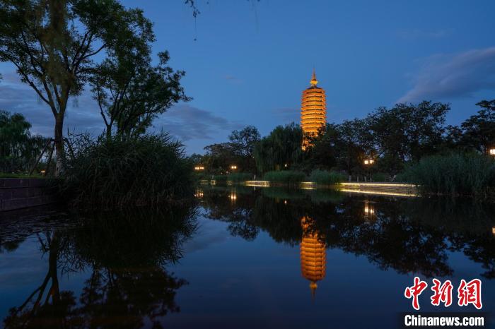 大运河北京段。图为燃灯塔。　<a target='_blank' href='/'>中新社</a>记者盛佳鹏摄